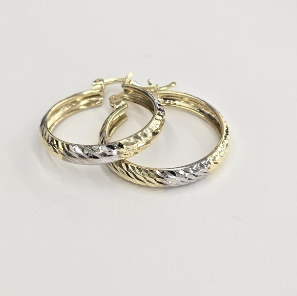 10kt Real Gold Two Tone Hoop Earring